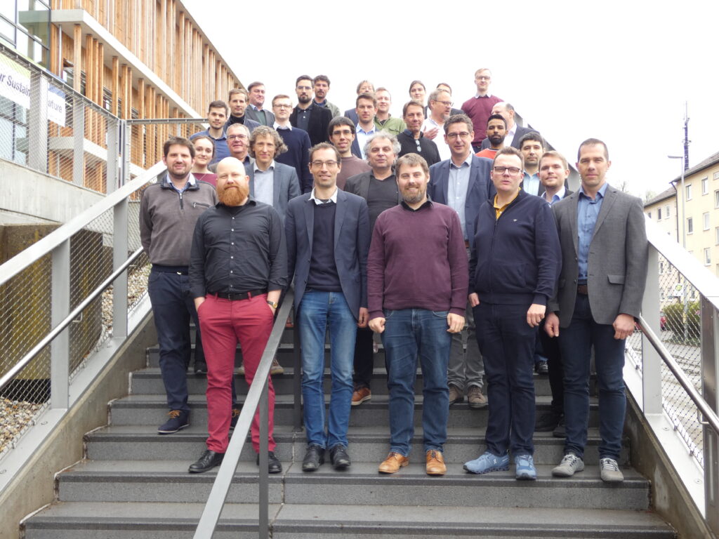 Gruppenfoto der Teilnehmer des SynergyFuels Kick-off Meetings. Foto: Tobias Vöpel/TUM